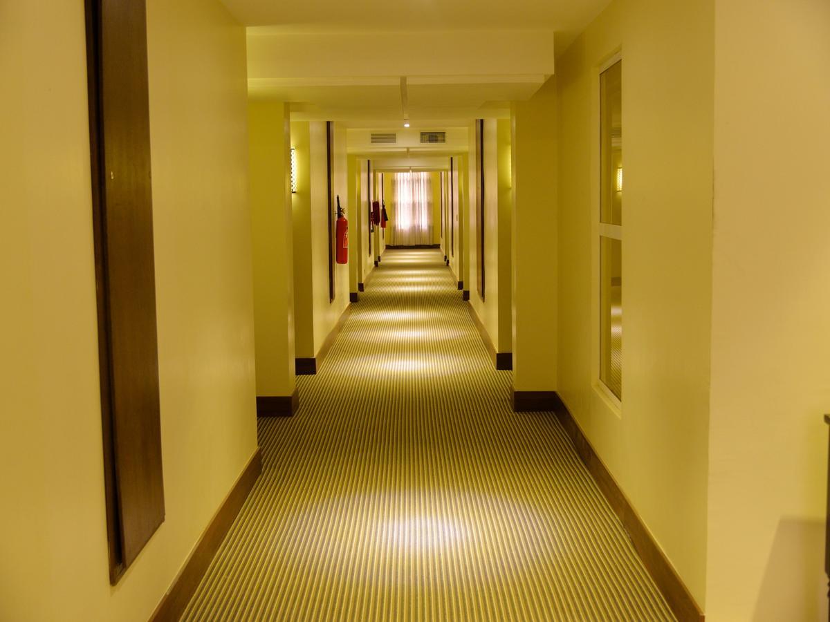 Grand Pela Hotel & Suites Abuja Exterior foto
