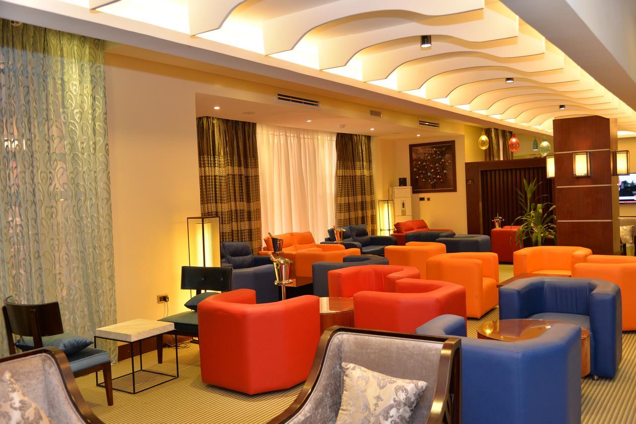 Grand Pela Hotel & Suites Abuja Exterior foto