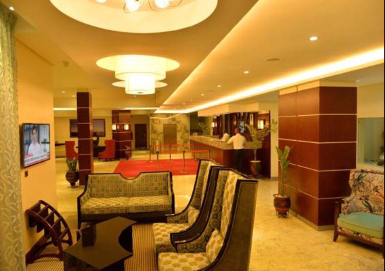 Grand Pela Hotel & Suites Abuja Exterior foto